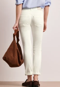 Mid Waist Slim Leg Jeans dans un Casual Fit