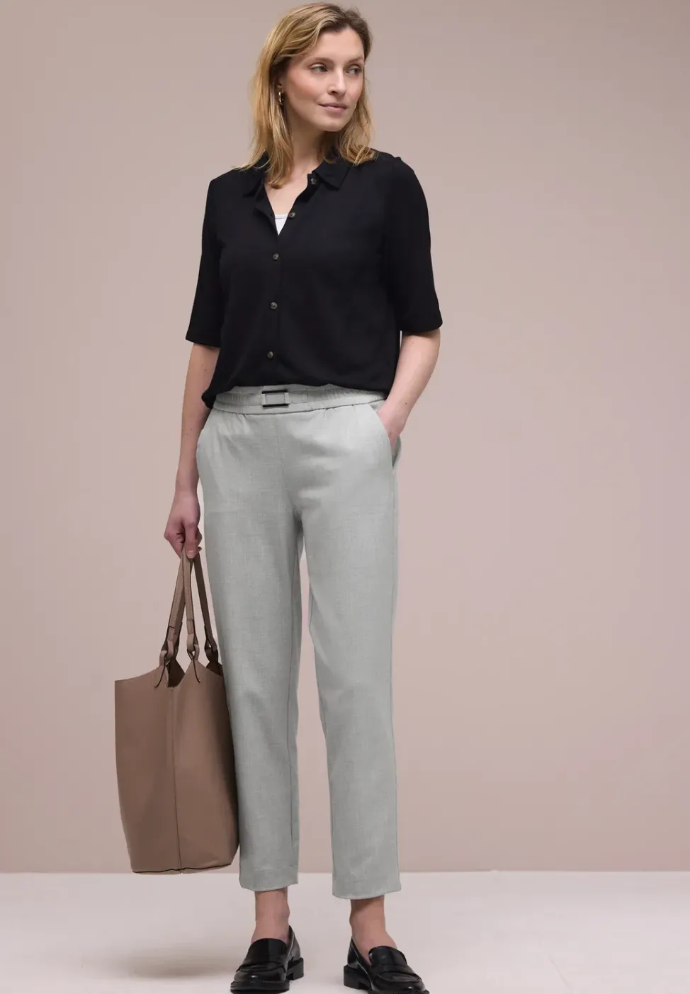 Mid Waist Slim Leg Pantalon avec boucle