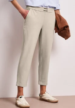 Mid Waist Slim Leg Pantalon avec boucle