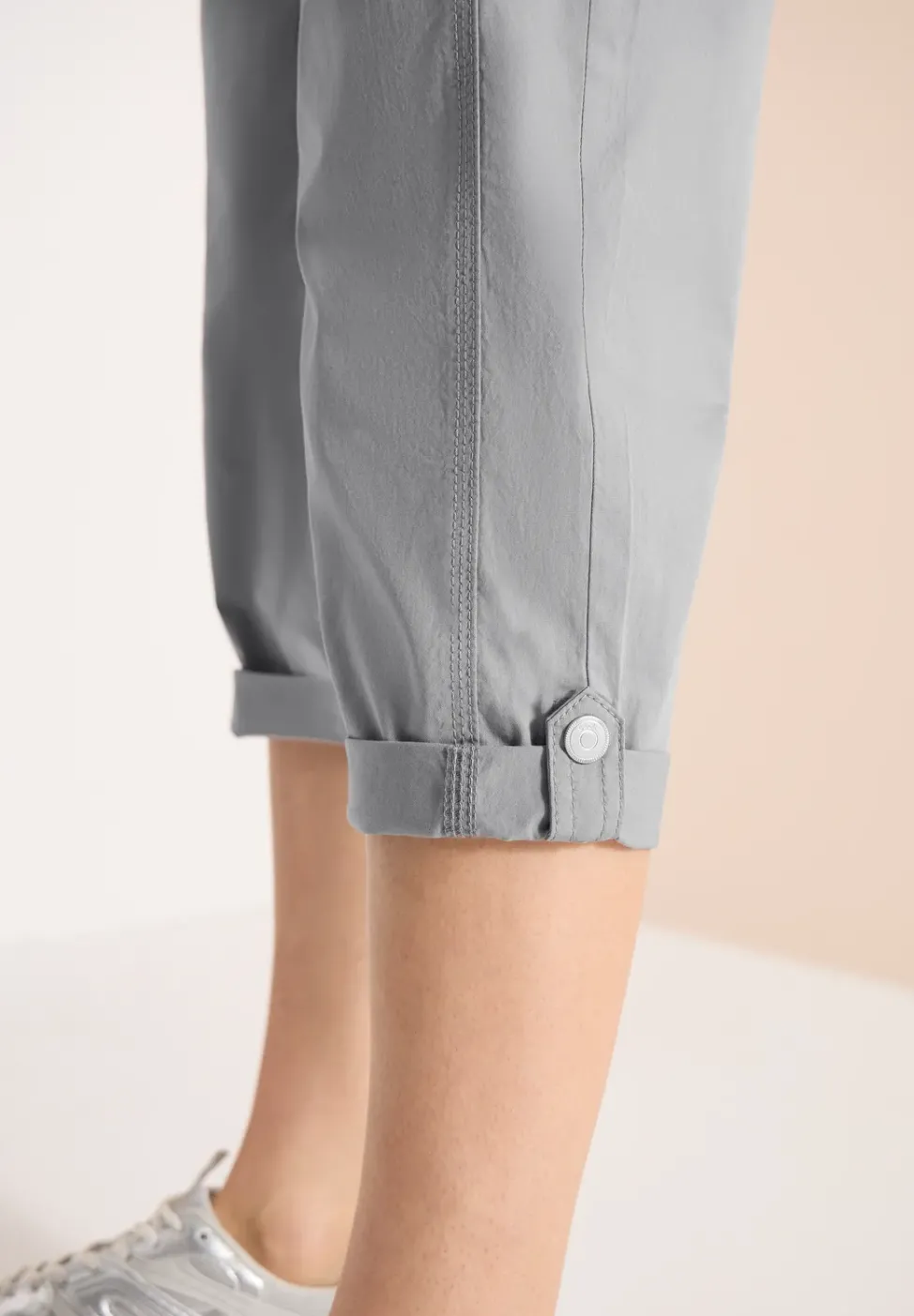 Mid Waist Slim Leg pantalon avec turn-up
