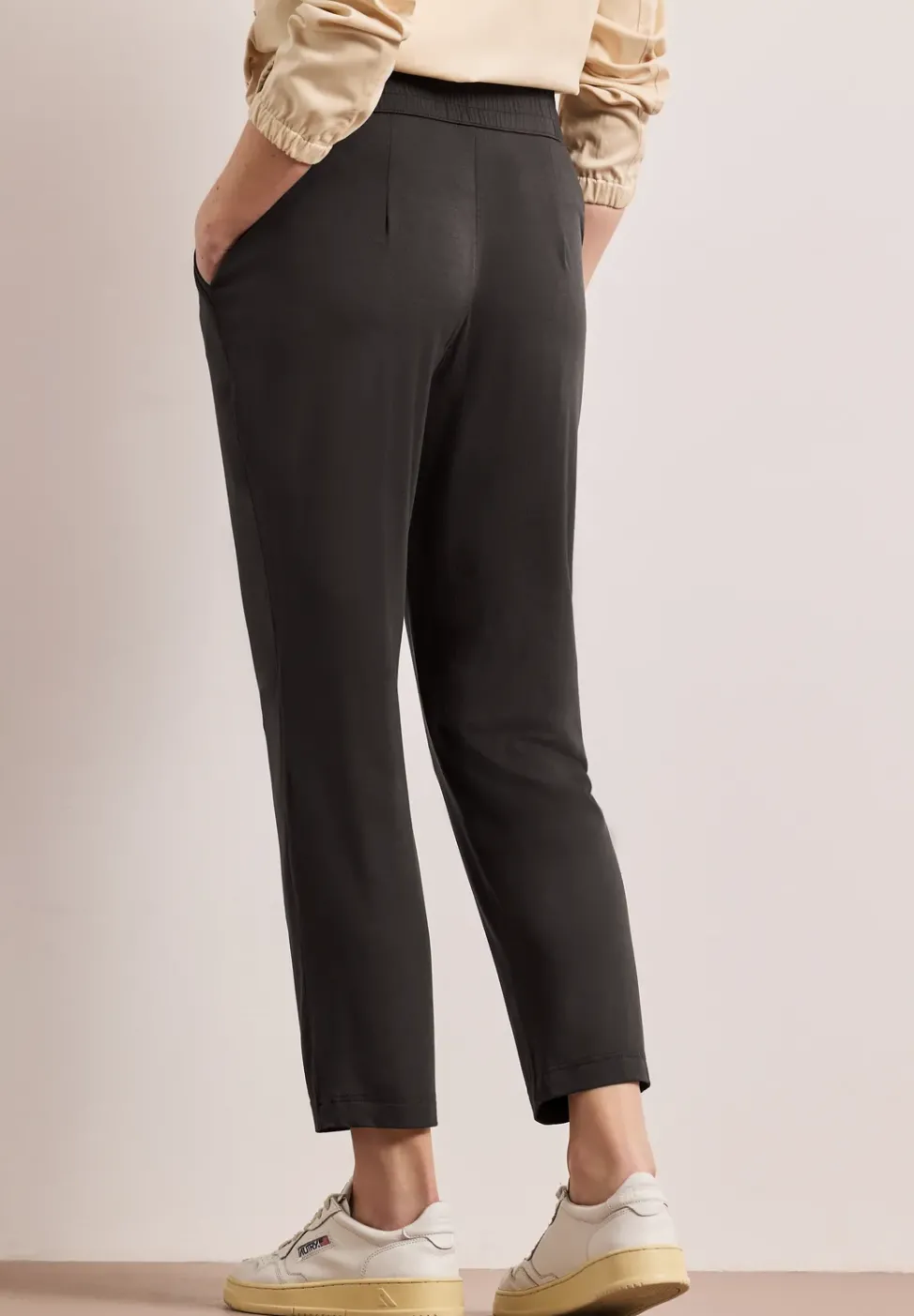 Mid Waist Slim Leg Pantalon Loose Fit