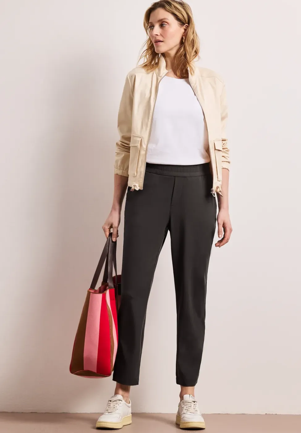 Mid Waist Slim Leg Pantalon Loose Fit