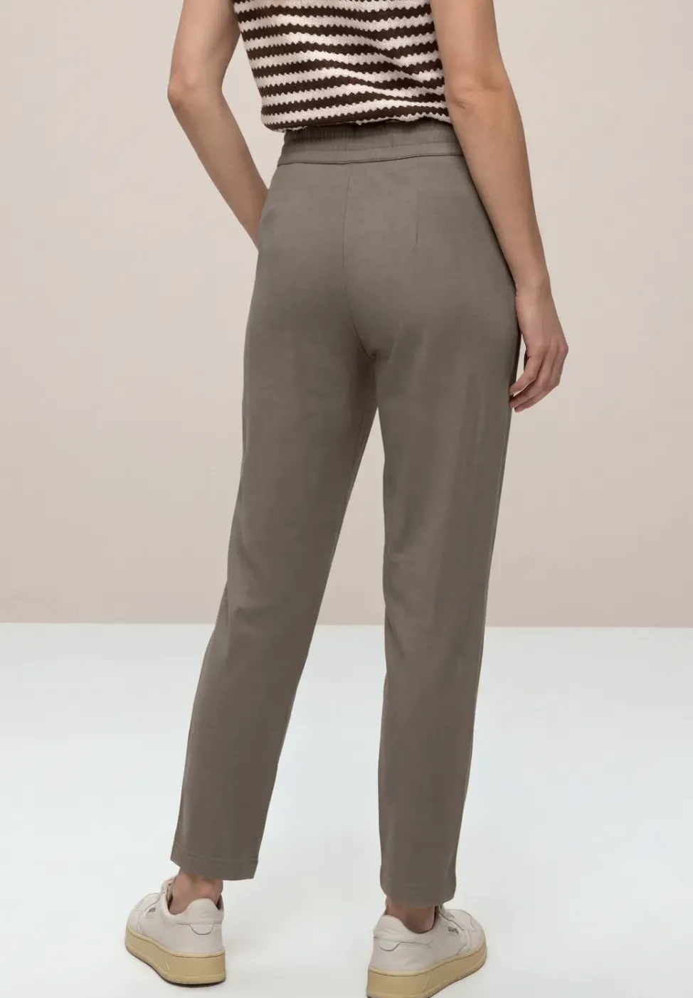 Mid Waist Slim Leg Pantalon Loose Fit