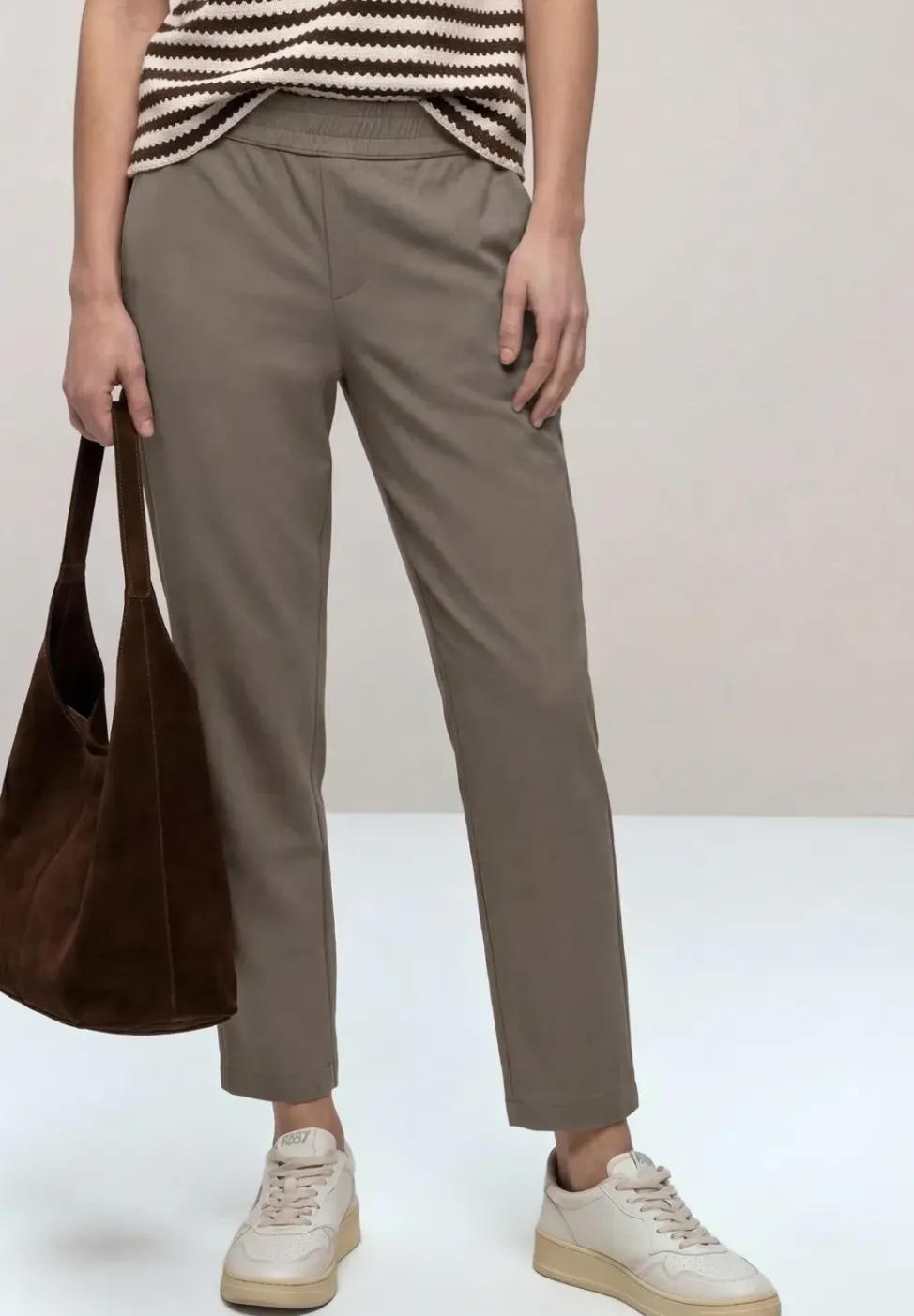 Mid Waist Slim Leg Pantalon Loose Fit