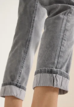 Mid Waist Straight Leg Jeans en coupe casual