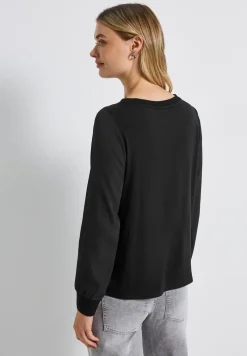 Mélange de matériaux pour la chemise en mousseline