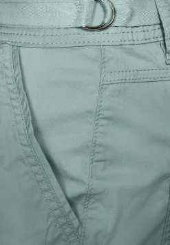 Pantalon 7/8 au look cargo