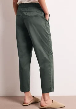 Pantalon au look cargo