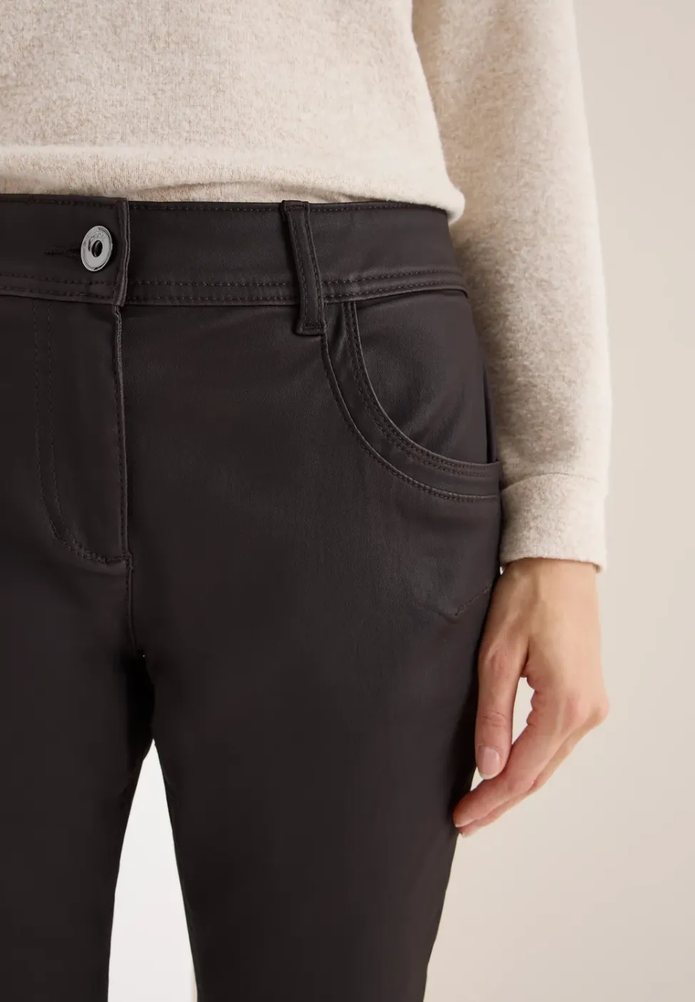 Pantalon au look cuir