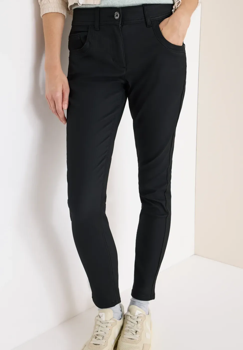 Pantalon au look cuir