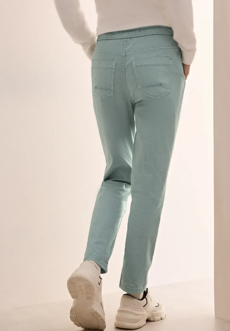 Pantalon au look délavé