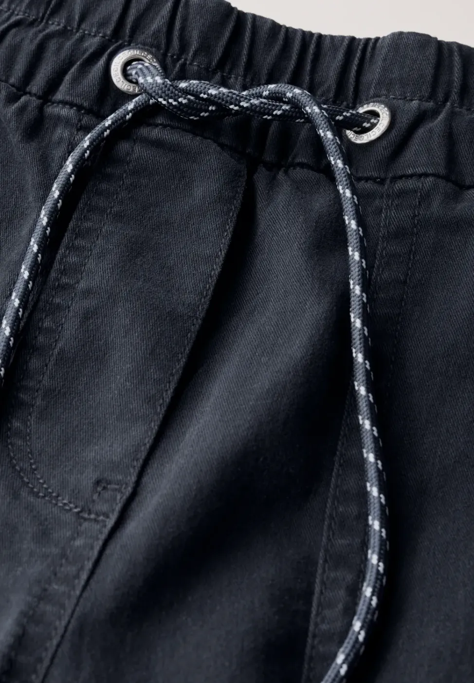 Pantalon au look délavé