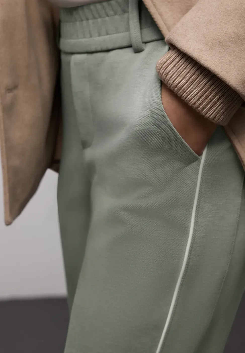 Pantalon avec détail de bande