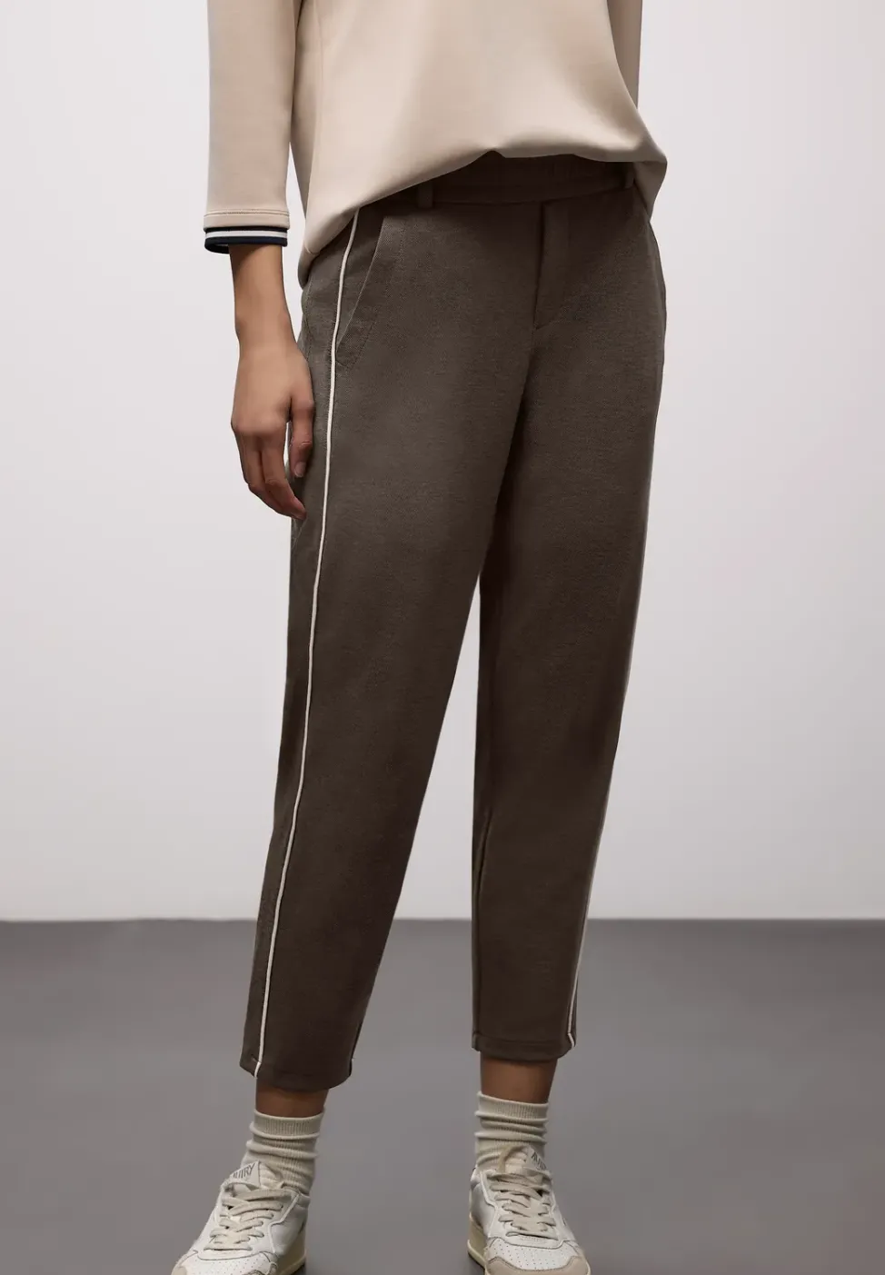 Pantalon avec détail de bande