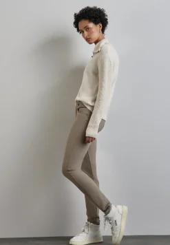 Pantalon avec détails zippés