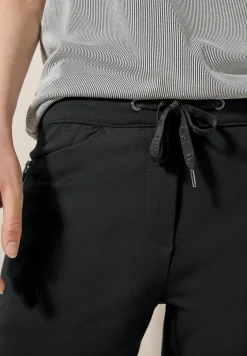 Pantalon avec détails zippés