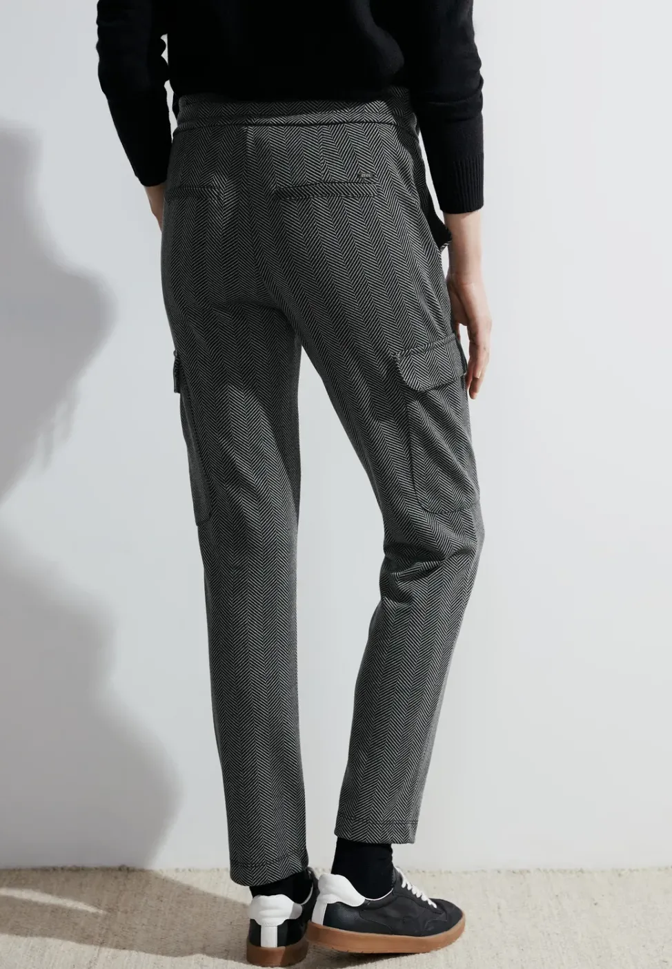 Pantalon cargo coupe classique