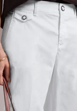 Pantalon chino coupe casual en matière douce