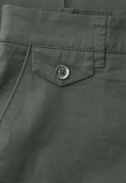 Pantalon chino coupe casual en matière douce