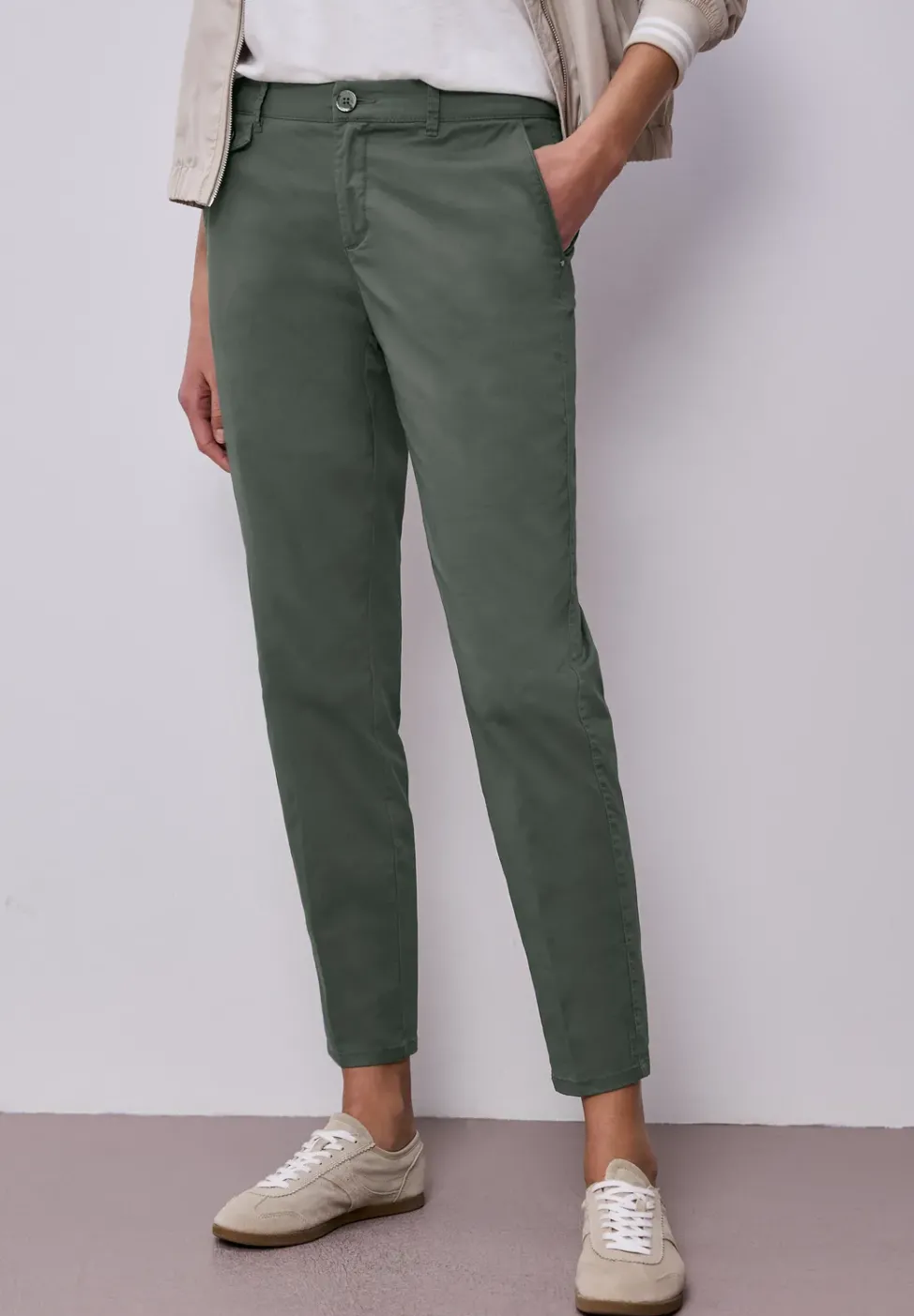 Pantalon chino coupe casual en matière douce