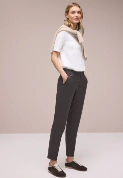 Pantalon chino coupe casual en matière douce