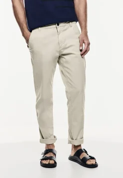 Pantalon chino coupe droite