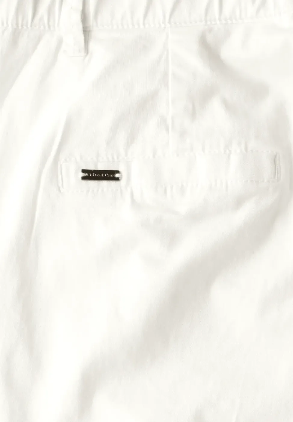 Pantalon chino en sergé