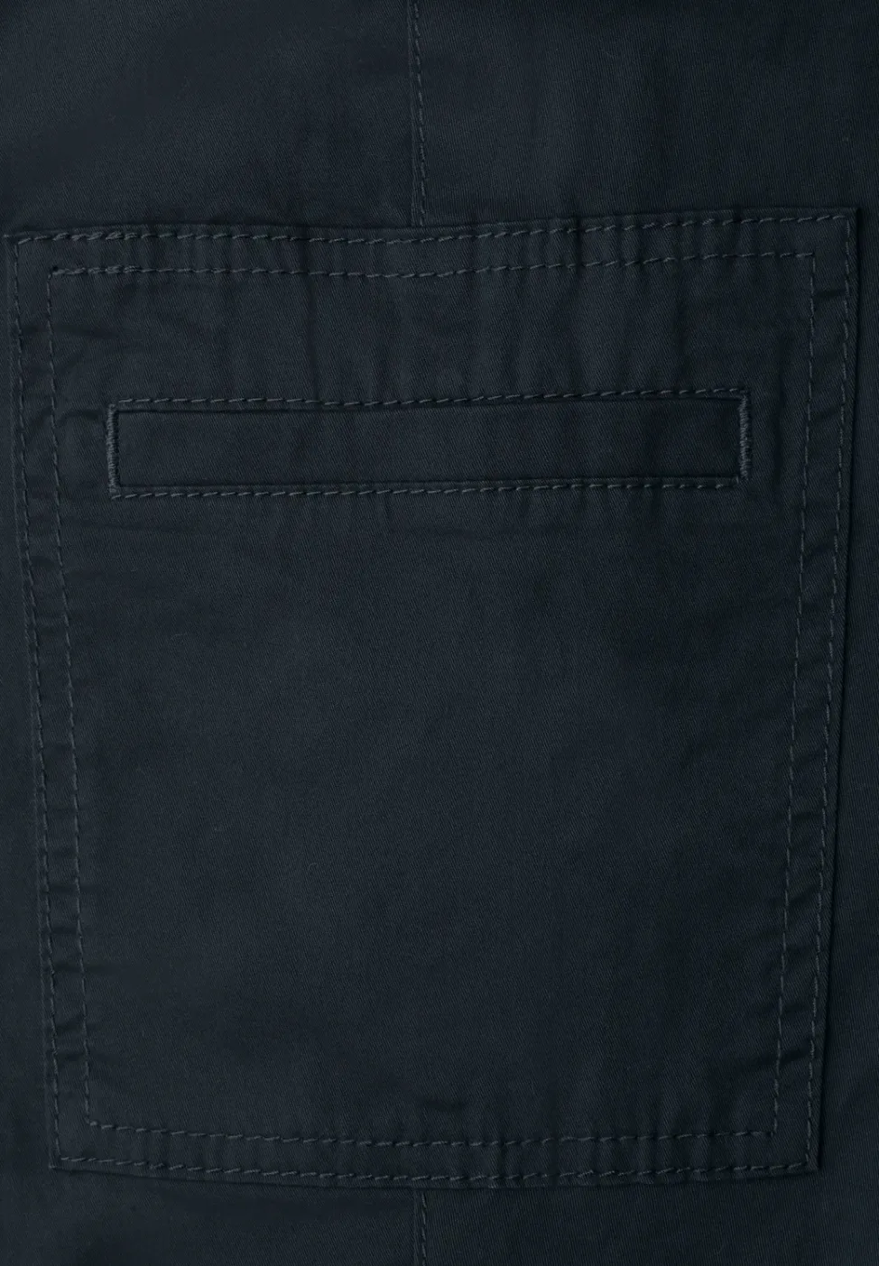 Pantalon chino slim fit avec poches cargo