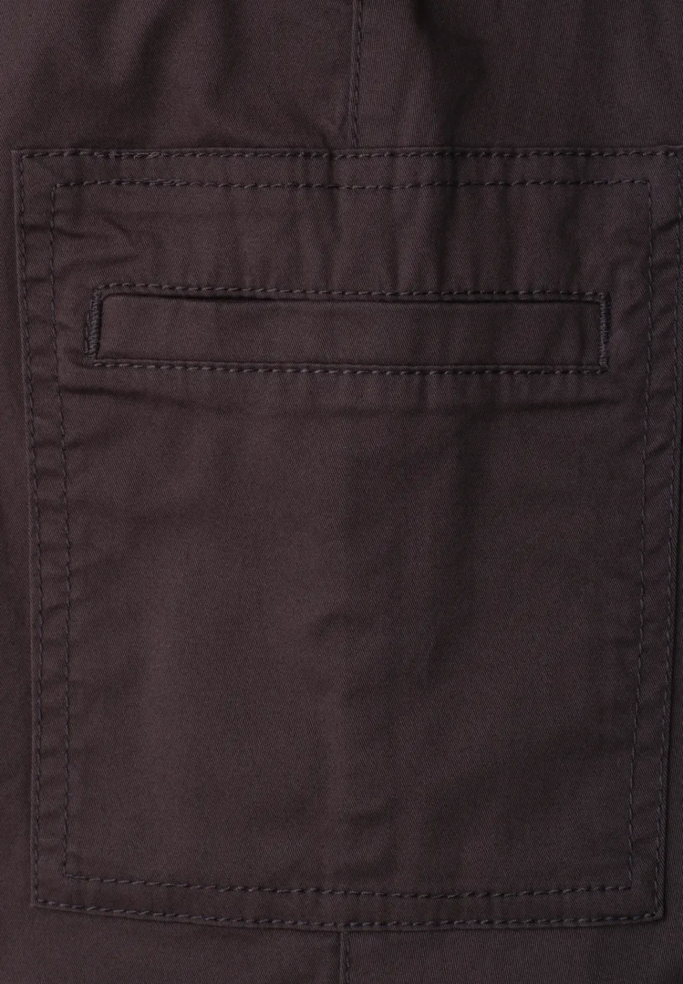 Pantalon chino slim fit avec poches cargo