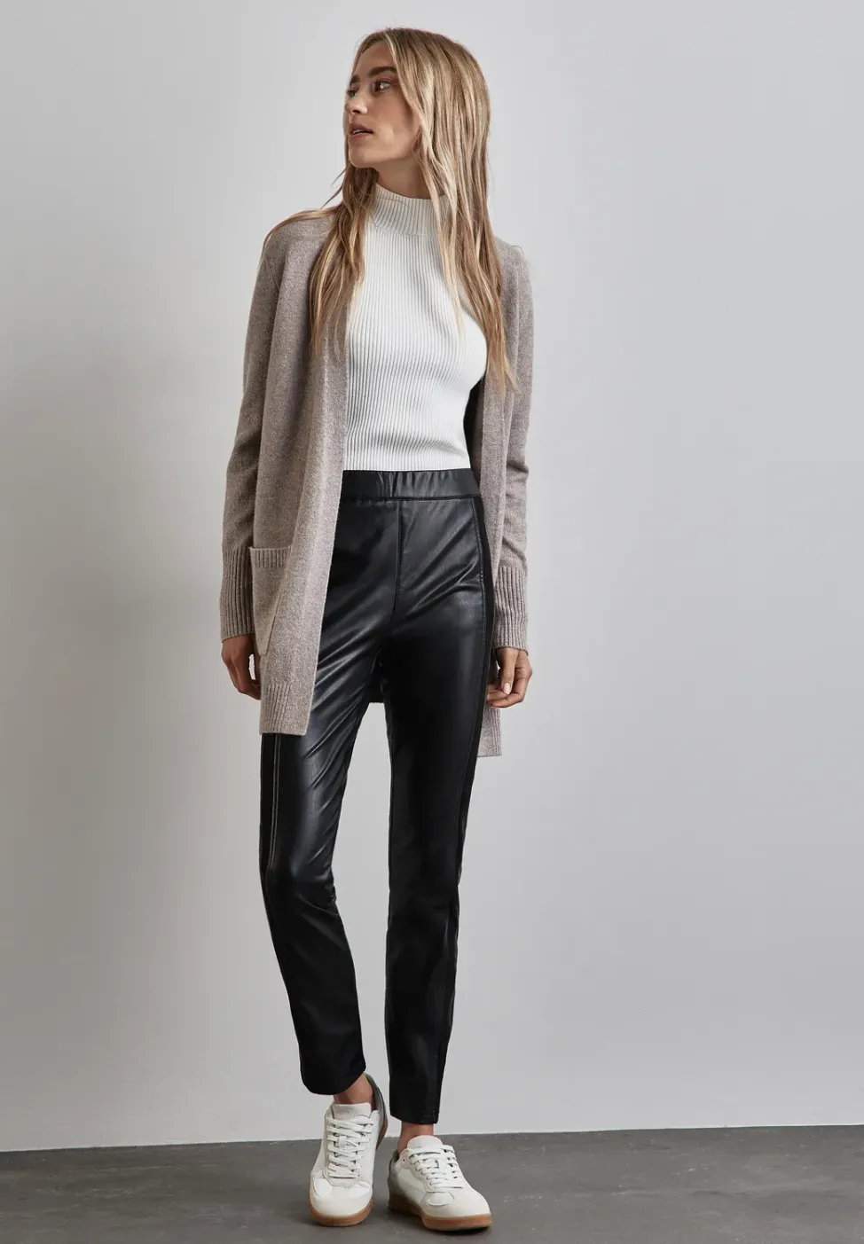Pantalon enduit