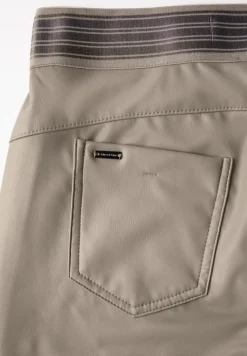 Pantalon enduit