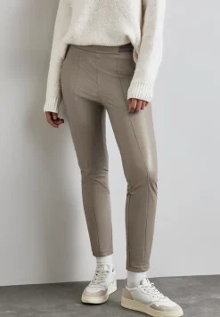 Pantalon enduit
