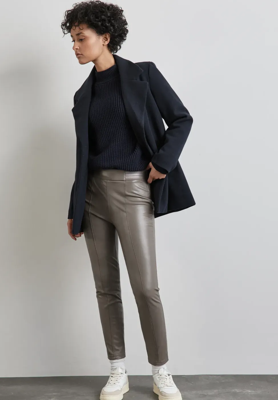 Pantalon enduit