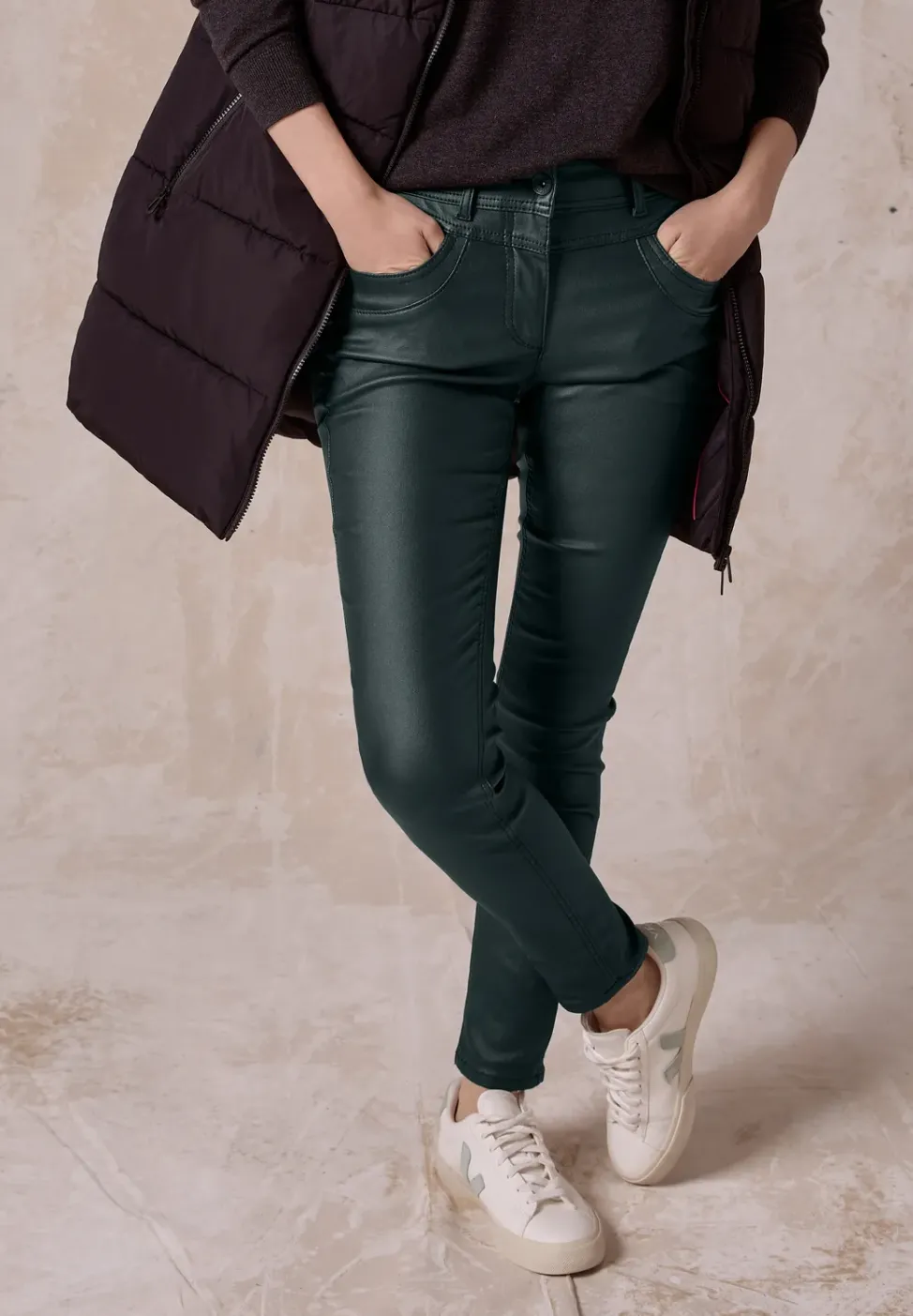 Pantalon enduit