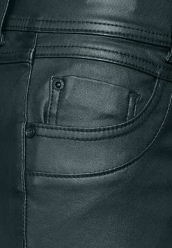 Pantalon enduit