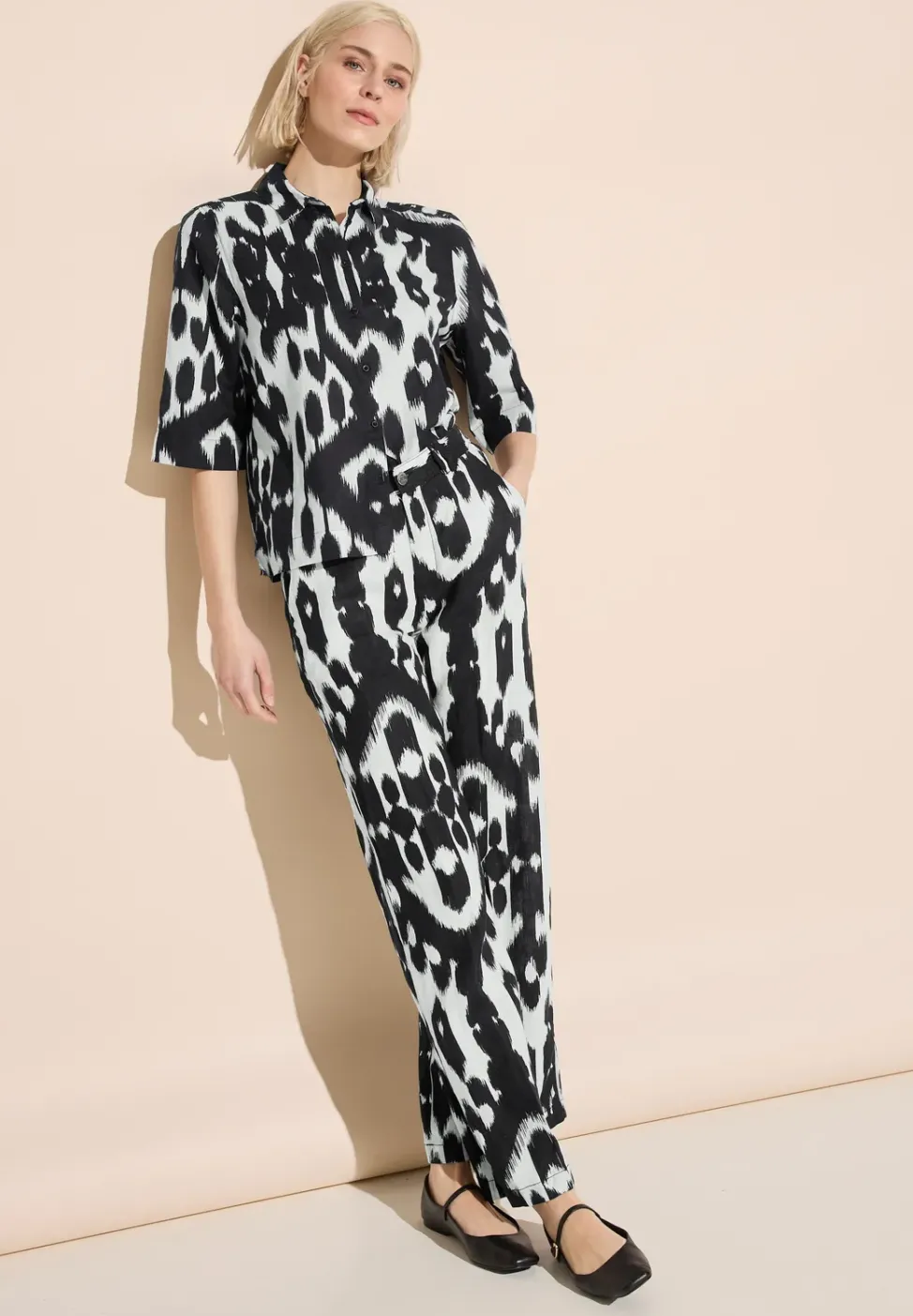 Pantalon en lin avec imprimé