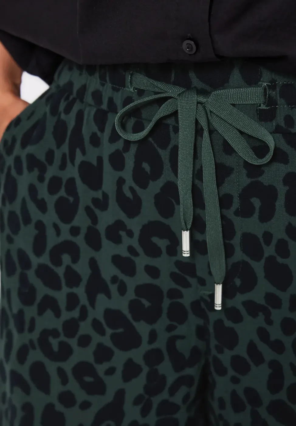 Pantalon en mousseline à motifs