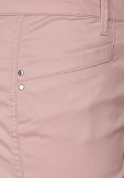 Pantalon en sergé coupe classique
