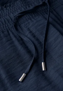 Pantalon 7/8 en sergé structuré