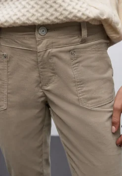 Pantalon en velours côtelé, coupe décontractée