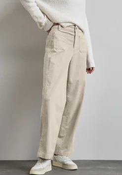 Pantalon en velours côtelé, coupe décontractée