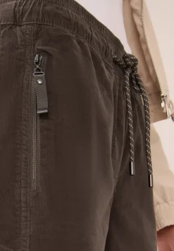 Pantalon en velours côtelé, coupe casuale