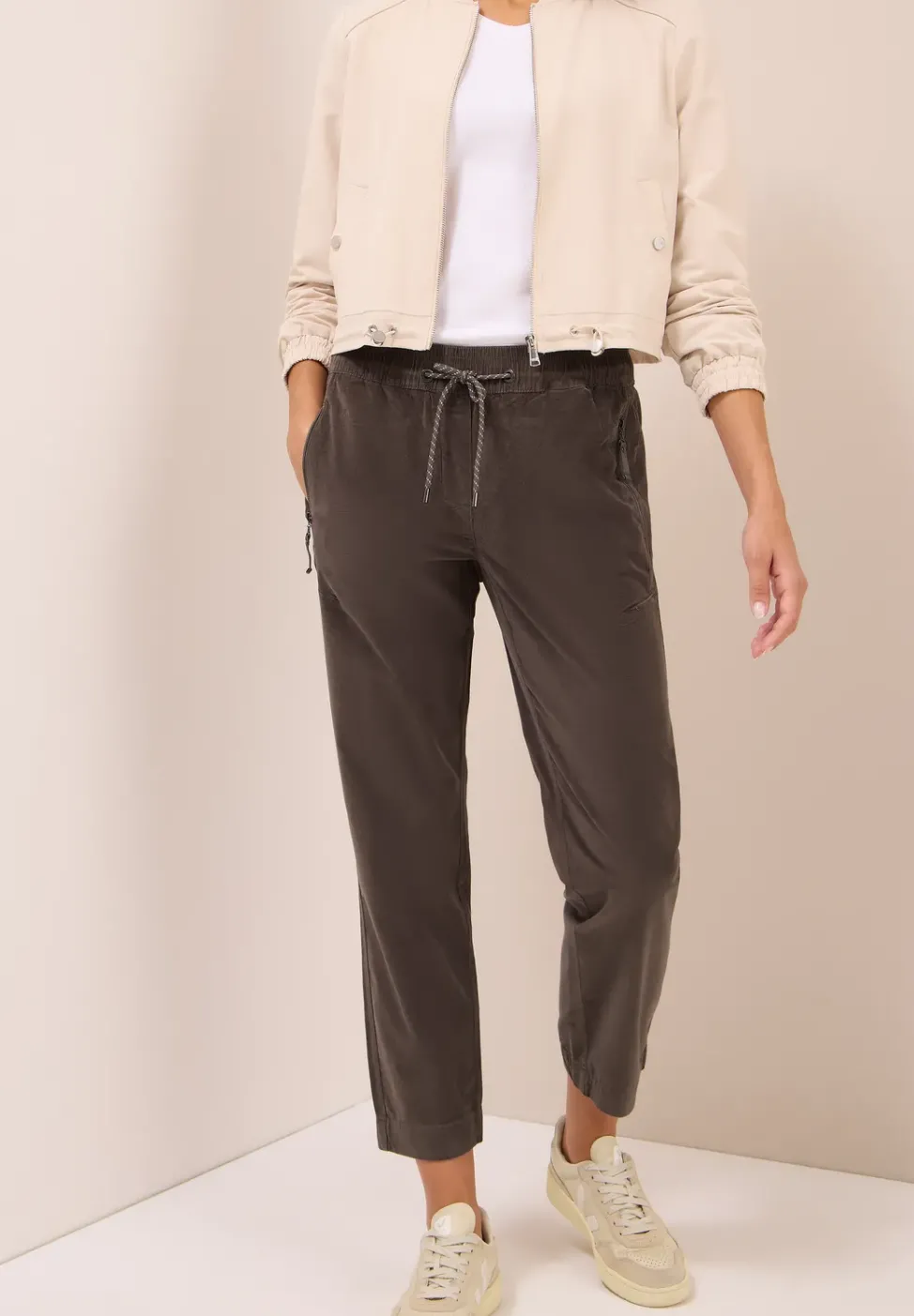 Pantalon en velours côtelé, coupe casuale