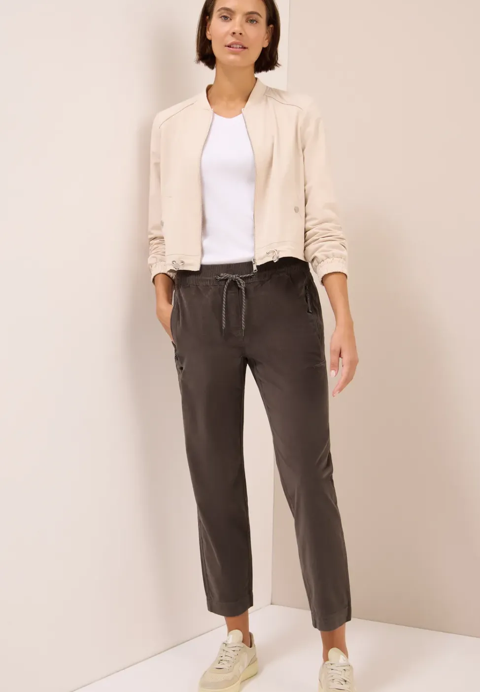 Pantalon en velours côtelé, coupe casuale