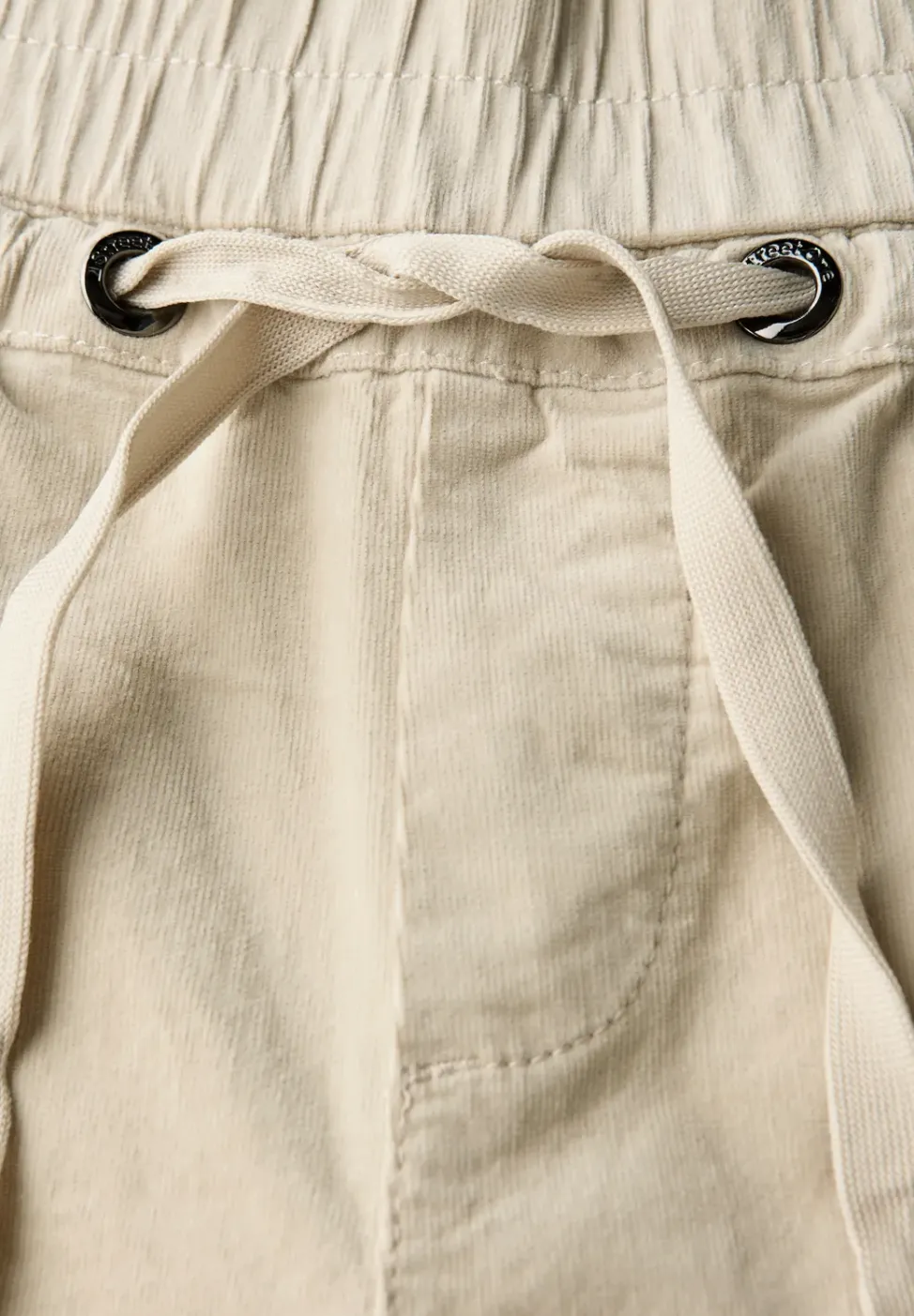 Pantalon en velours côtelé délavé