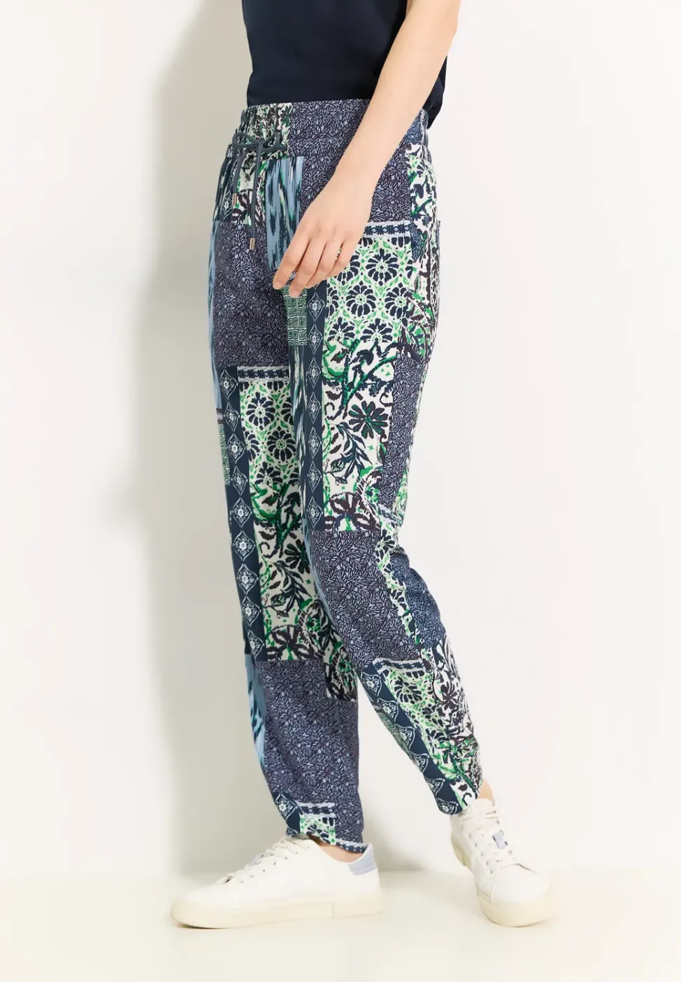 Pantalon à imprimé patchwork