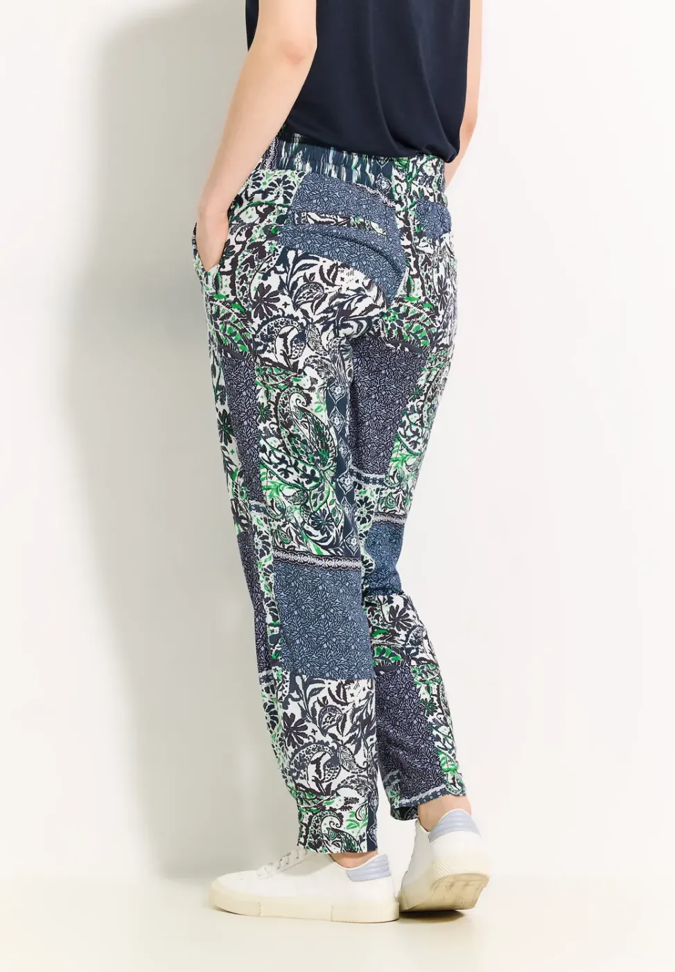 Pantalon à imprimé patchwork