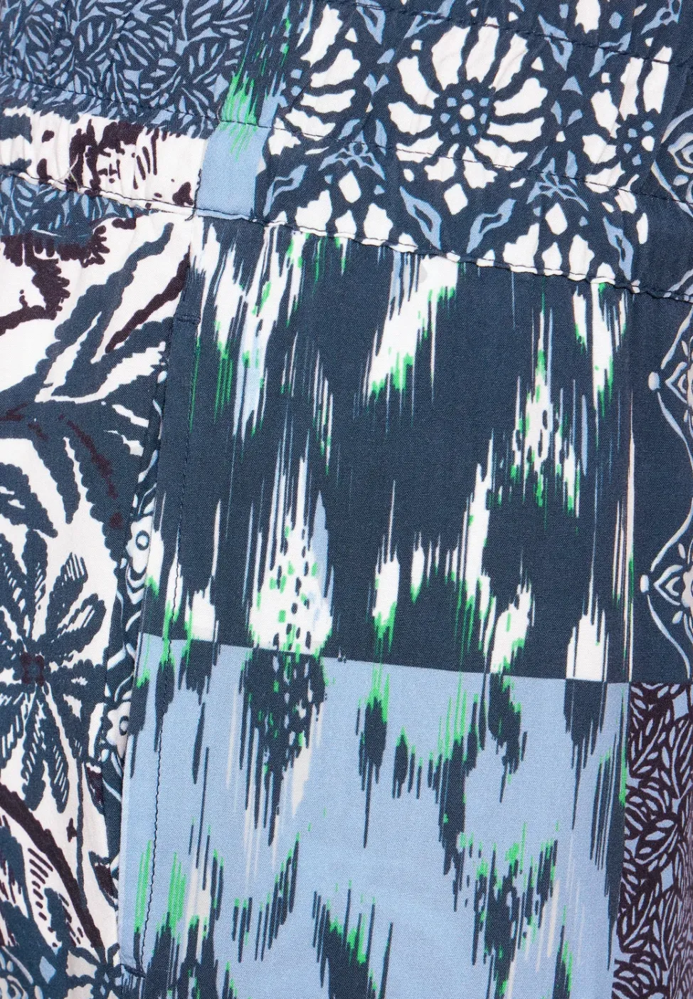 Pantalon à imprimé patchwork