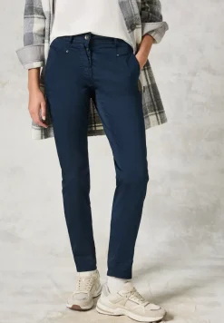 Pantalon à la coupe slim