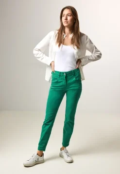 Pantalon à la coupe slim